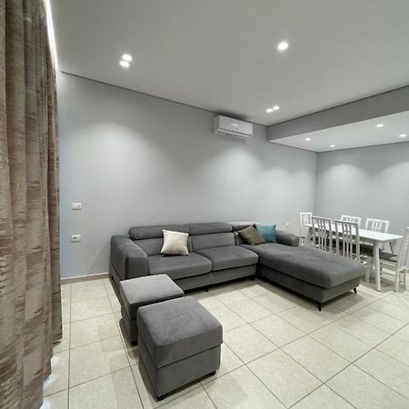 Emerald Inn Apartments Orikum Dış mekan fotoğraf